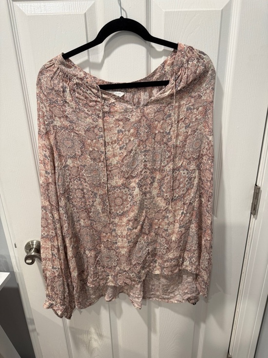 Lucky Brand Tops - Lucky Brand Floral Paisley Top in Cream and Salmon